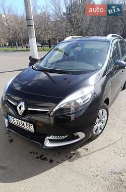 Минивэн Renault Grand Scenic 2015 в 