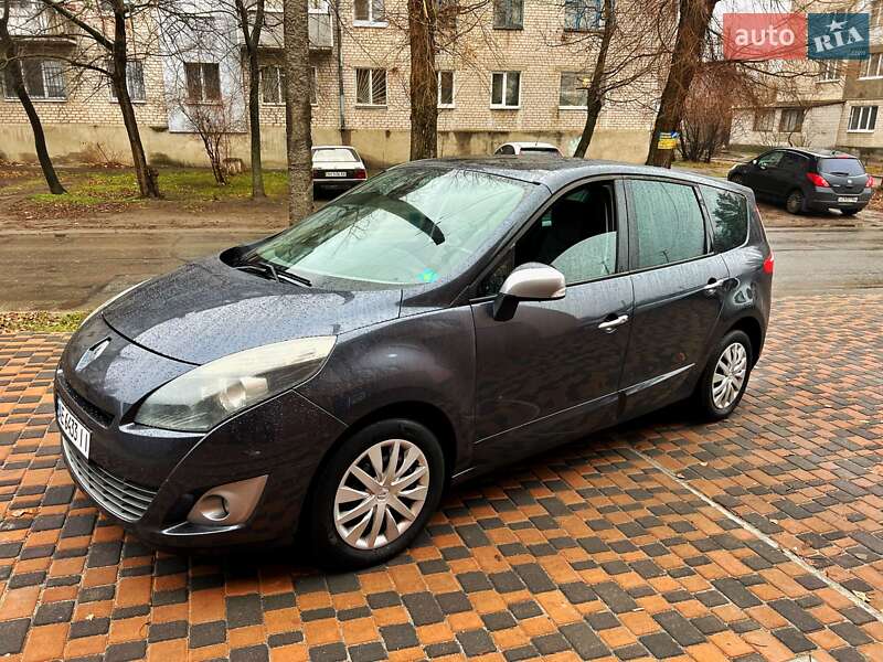 Renault Grand Scenic 2010