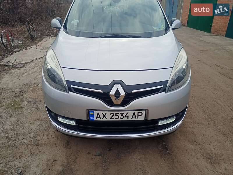 Renault Grand Scenic 2013