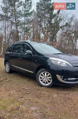 Минивэн Renault Grand Scenic 2013 в 