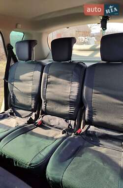Минивэн Renault Grand Scenic 2011 в 