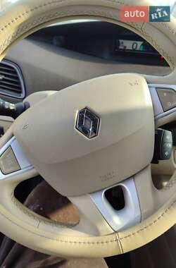 Минивэн Renault Grand Scenic 2011 в 