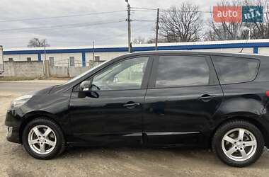 Минивэн Renault Grand Scenic 2012 в 