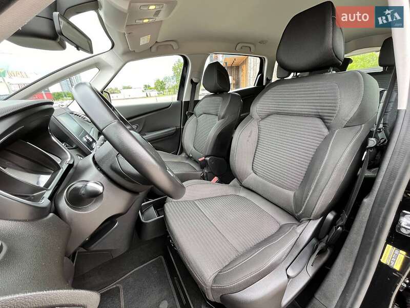 Минивэн Renault Grand Scenic 2017 в Киеве