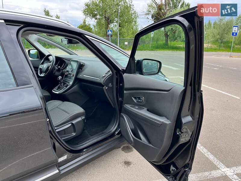 Минивэн Renault Grand Scenic 2017 в Киеве