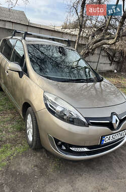 Минивэн Renault Grand Scenic 2013 в 