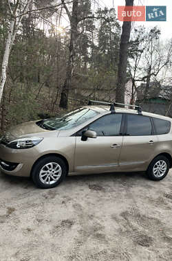 Минивэн Renault Grand Scenic 2013 в 