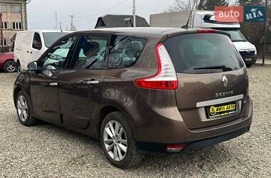 Минивэн Renault Grand Scenic 2011 в 
