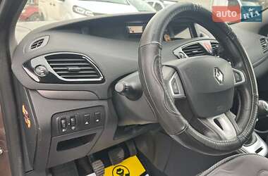 Минивэн Renault Grand Scenic 2011 в 