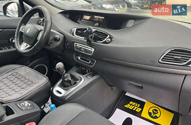Минивэн Renault Grand Scenic 2011 в 