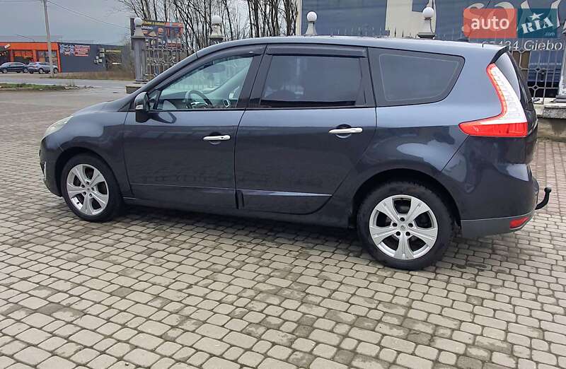 Renault Grand Scenic 2010