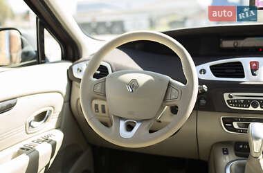 Мінівен Renault Grand Scenic 2010 в 