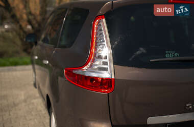 Мінівен Renault Grand Scenic 2010 в 