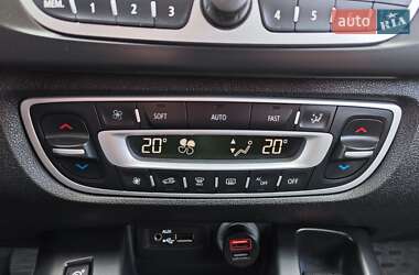 Минивэн Renault Grand Scenic 2010 в 