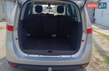 Минивэн Renault Grand Scenic 2009 в 