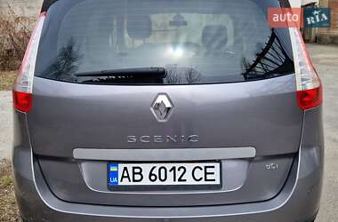 Минивэн Renault Grand Scenic 2011 в 