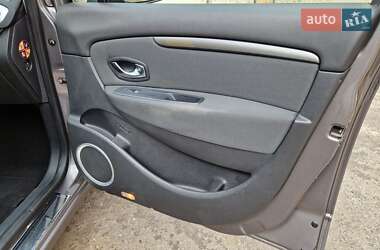 Минивэн Renault Grand Scenic 2011 в 