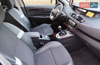Минивэн Renault Grand Scenic 2011 в 