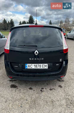 Минивэн Renault Grand Scenic 2012 в 