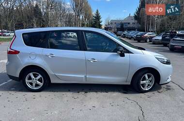 Минивэн Renault Grand Scenic 2013 в 