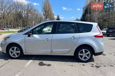Минивэн Renault Grand Scenic 2013 в 