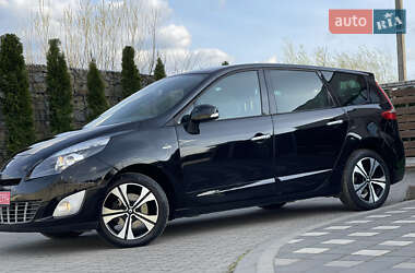 Мінівен Renault Grand Scenic 2012 в 
