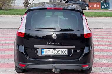Минивэн Renault Grand Scenic 2011 в 