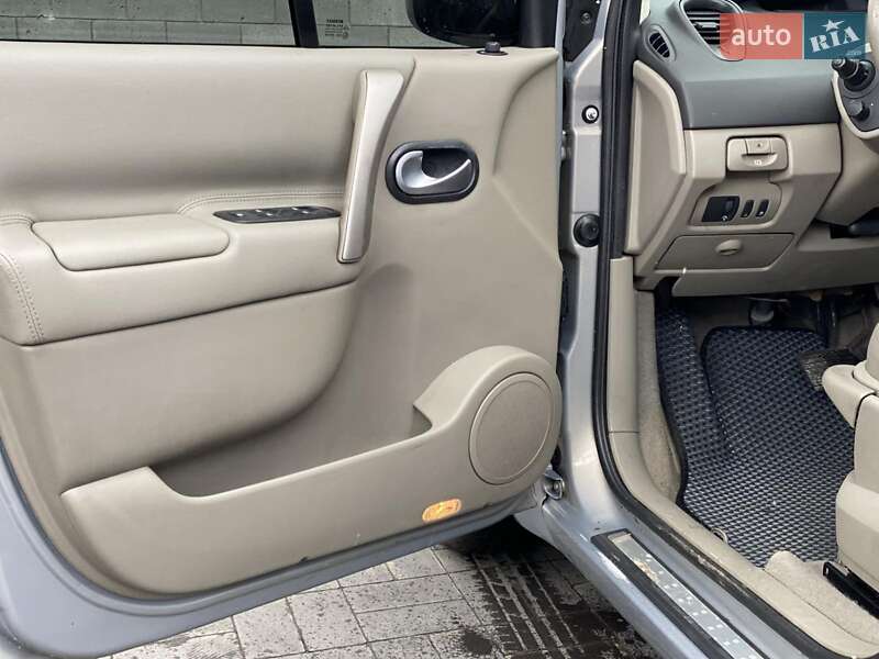 Минивэн Renault Grand Scenic 2005 в Ровно