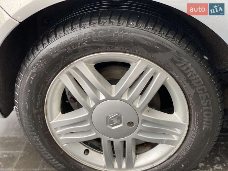 Минивэн Renault Grand Scenic 2005 в Ровно