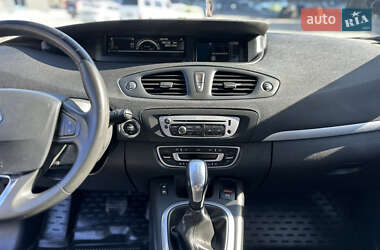 Минивэн Renault Grand Scenic 2014 в 