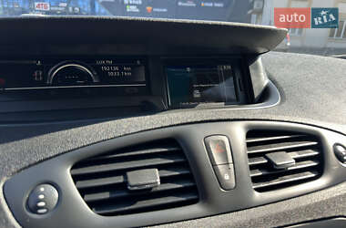 Минивэн Renault Grand Scenic 2014 в 