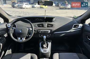 Минивэн Renault Grand Scenic 2014 в 
