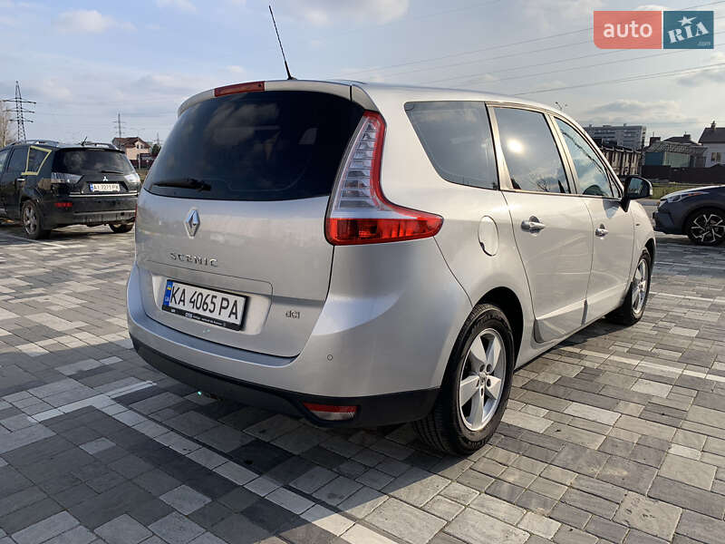 Минивэн Renault Grand Scenic 2015 в Ирпене