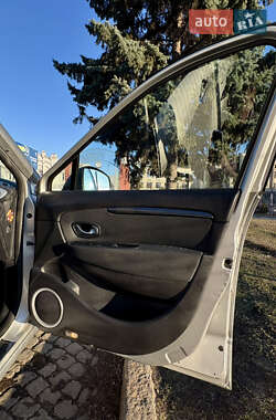 Мінівен Renault Grand Scenic 2009 в 