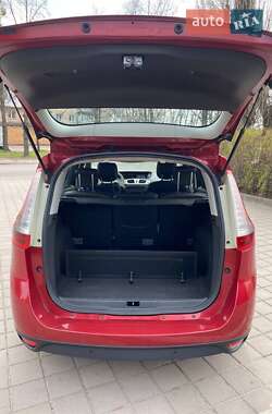 Минивэн Renault Grand Scenic 2010 в 