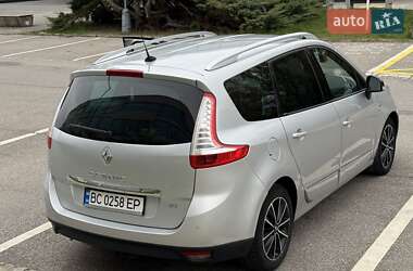 Минивэн Renault Grand Scenic 2013 в 