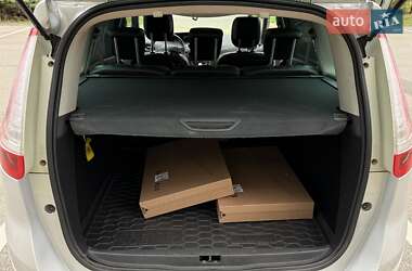 Минивэн Renault Grand Scenic 2013 в 