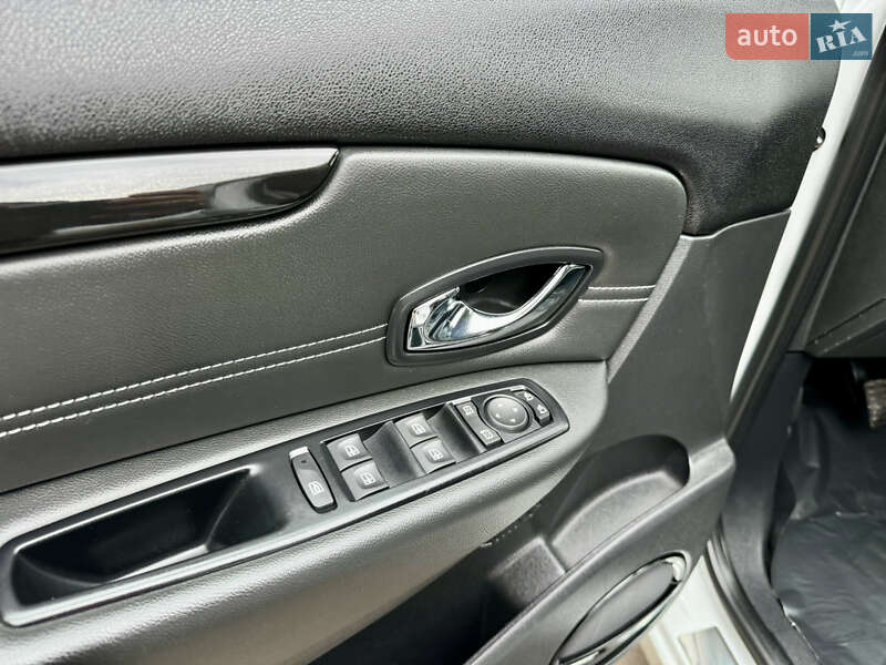 Мінівен Renault Grand Scenic 2013 в Луцьку