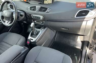 Минивэн Renault Grand Scenic 2016 в 