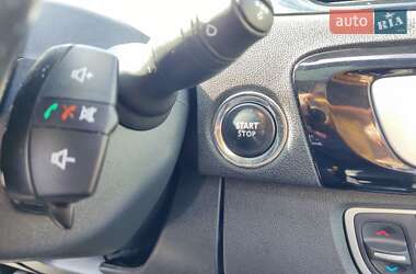 Минивэн Renault Grand Scenic 2015 в 