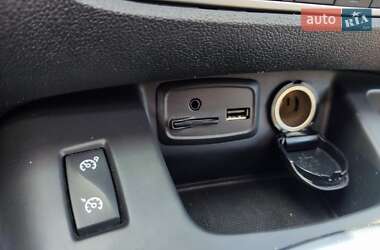 Минивэн Renault Grand Scenic 2015 в 