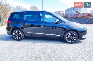 Минивэн Renault Grand Scenic 2015 в 