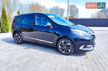 Минивэн Renault Grand Scenic 2015 в 