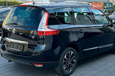 Минивэн Renault Grand Scenic 2015 в 