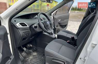 Минивэн Renault Grand Scenic 2009 в 