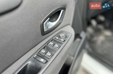 Минивэн Renault Grand Scenic 2009 в 