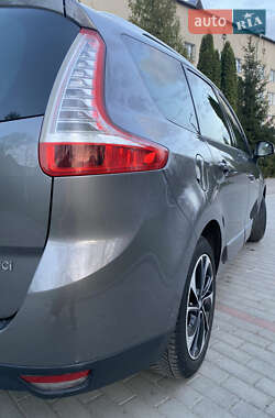 Мінівен Renault Grand Scenic 2013 в 