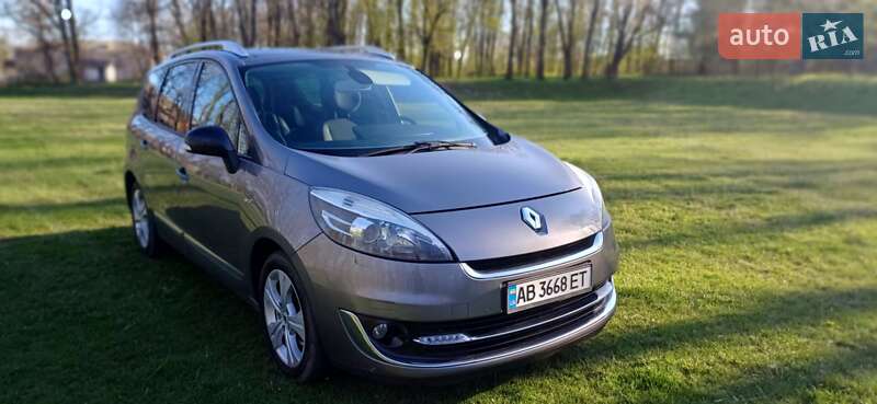 Renault Grand Scenic 2012