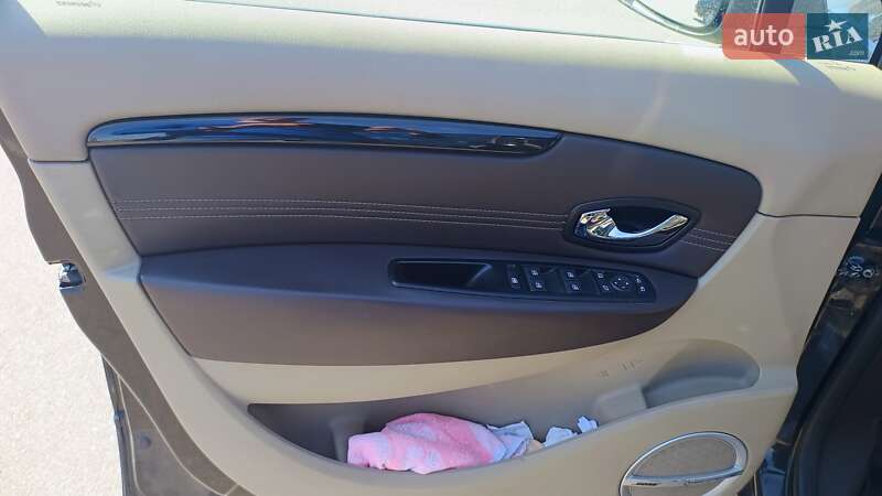 Мінівен Renault Grand Scenic 2011 в Києві