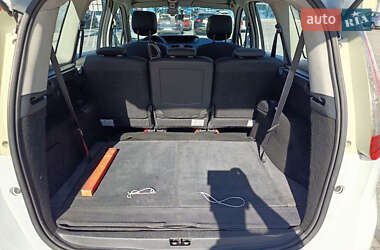 Минивэн Renault Grand Scenic 2011 в 